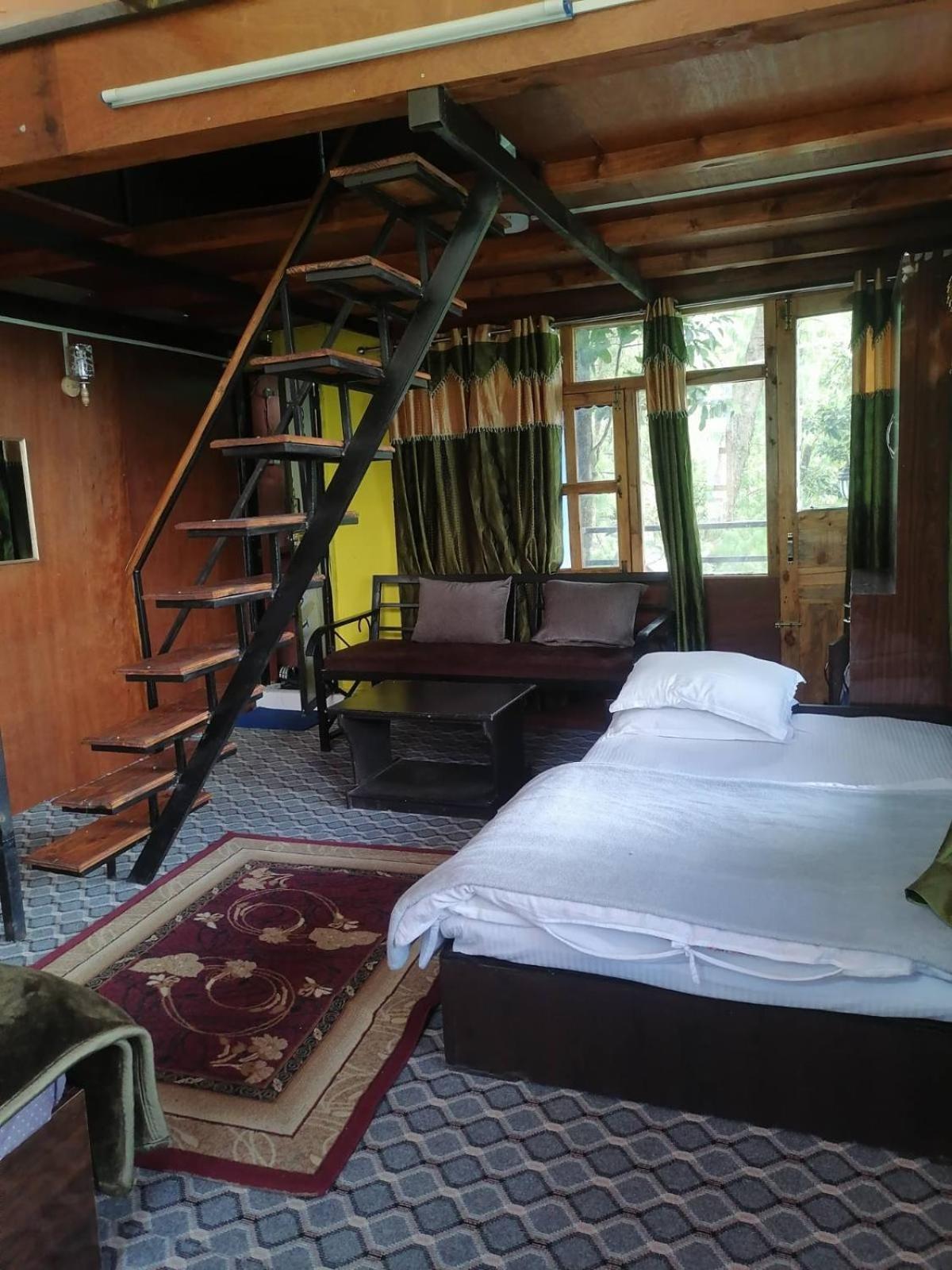 Jungle Crown Organic Homestay Nagarkot Exteriér fotografie